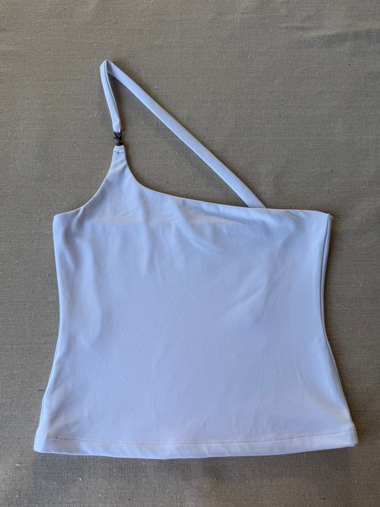 BELLE BUCKLE TOP